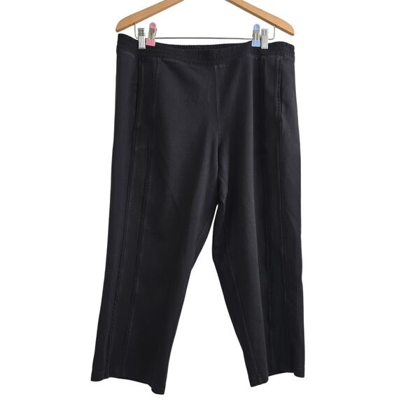 Lululemon Black Pants Size 12 Cropped Elastic Athleisure Training Performance - Picture 1 of 9